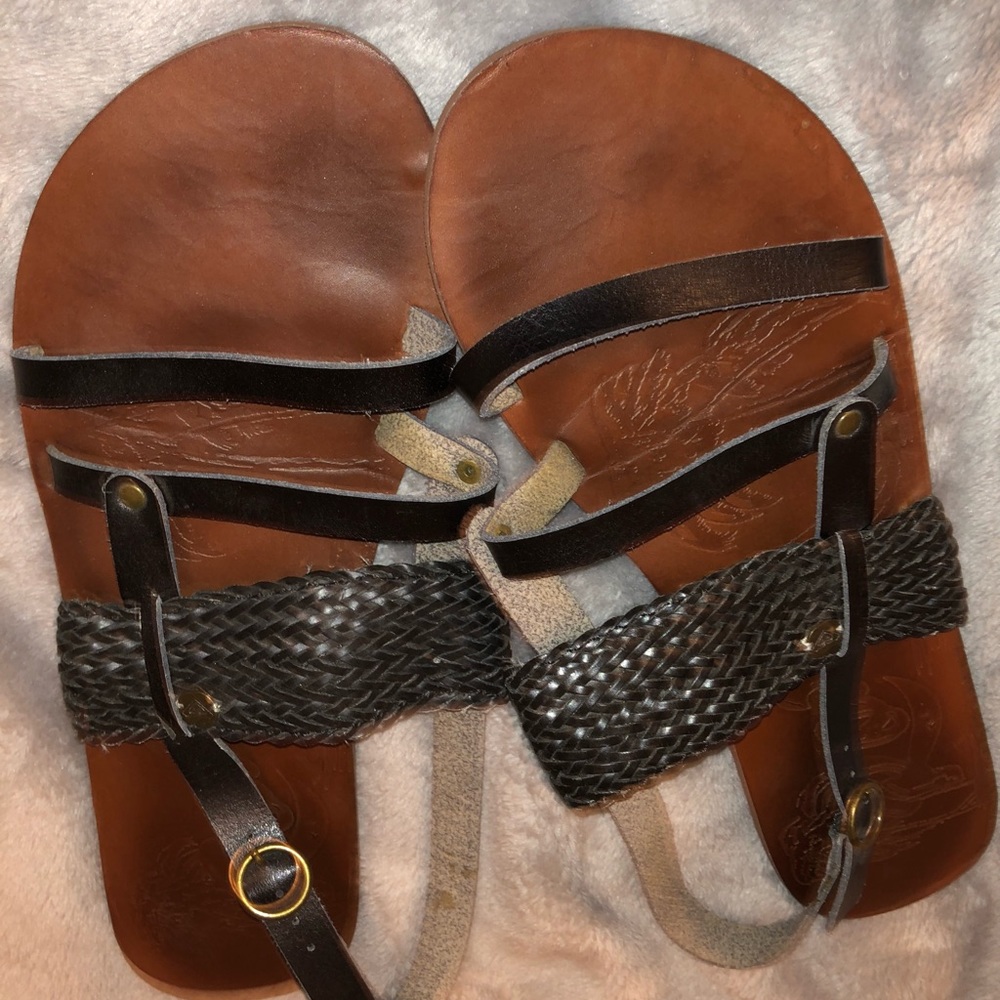 Roxy black sandals in great condition!!